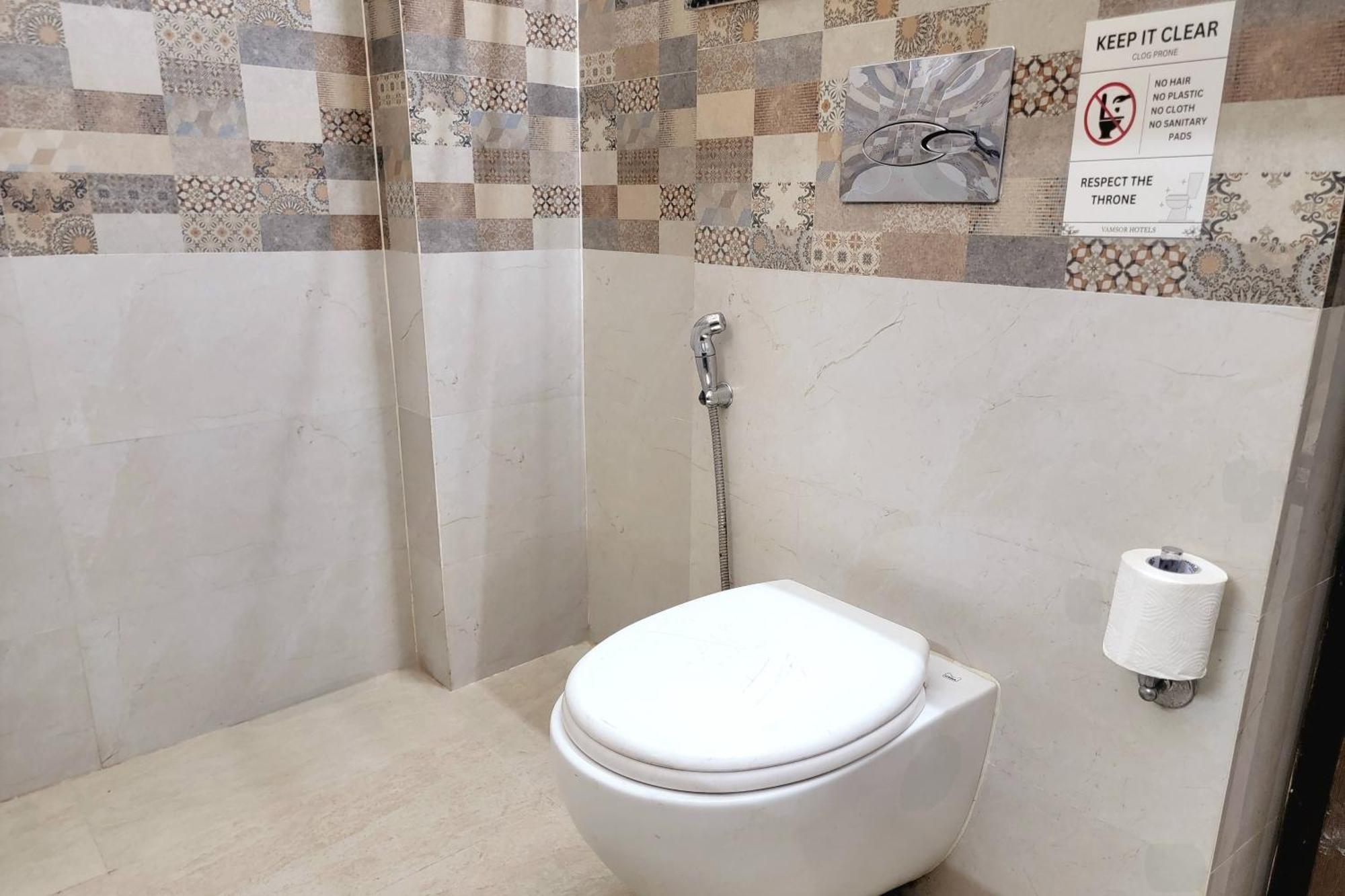 Vamsor Heights 1047 Hotel Гургаон Екстериор снимка
